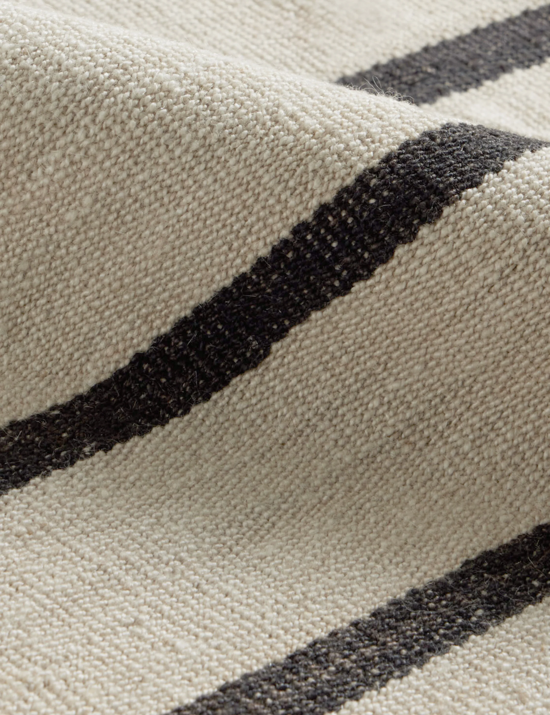 Vintage Kilim Flatweave Wool Rug No. 38, 6'3" x 10'12" - Image 3