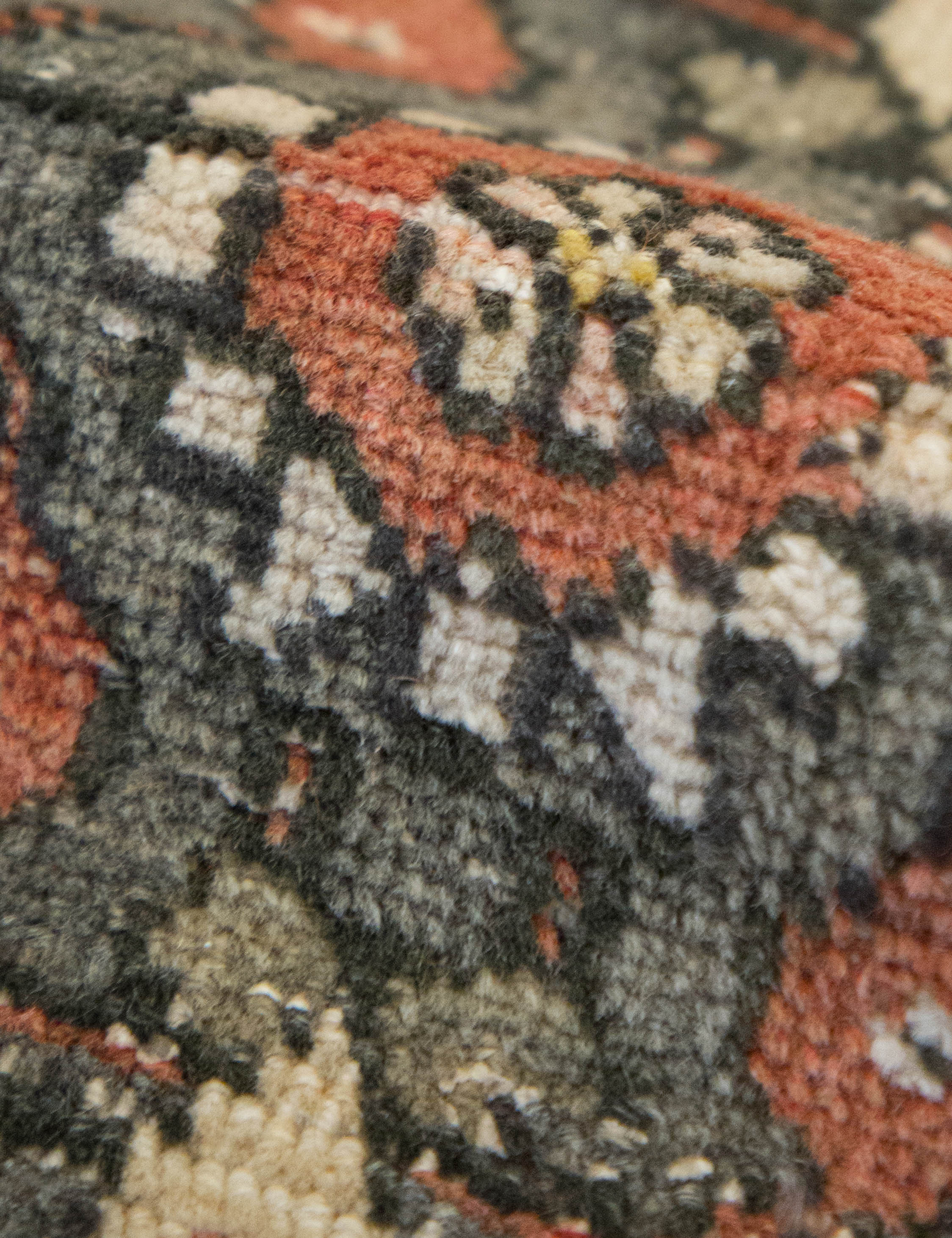Vintage Turkish Hand-Knotted Wool Mini Rug No. 329, 1'6" x 3'4" - Image 4