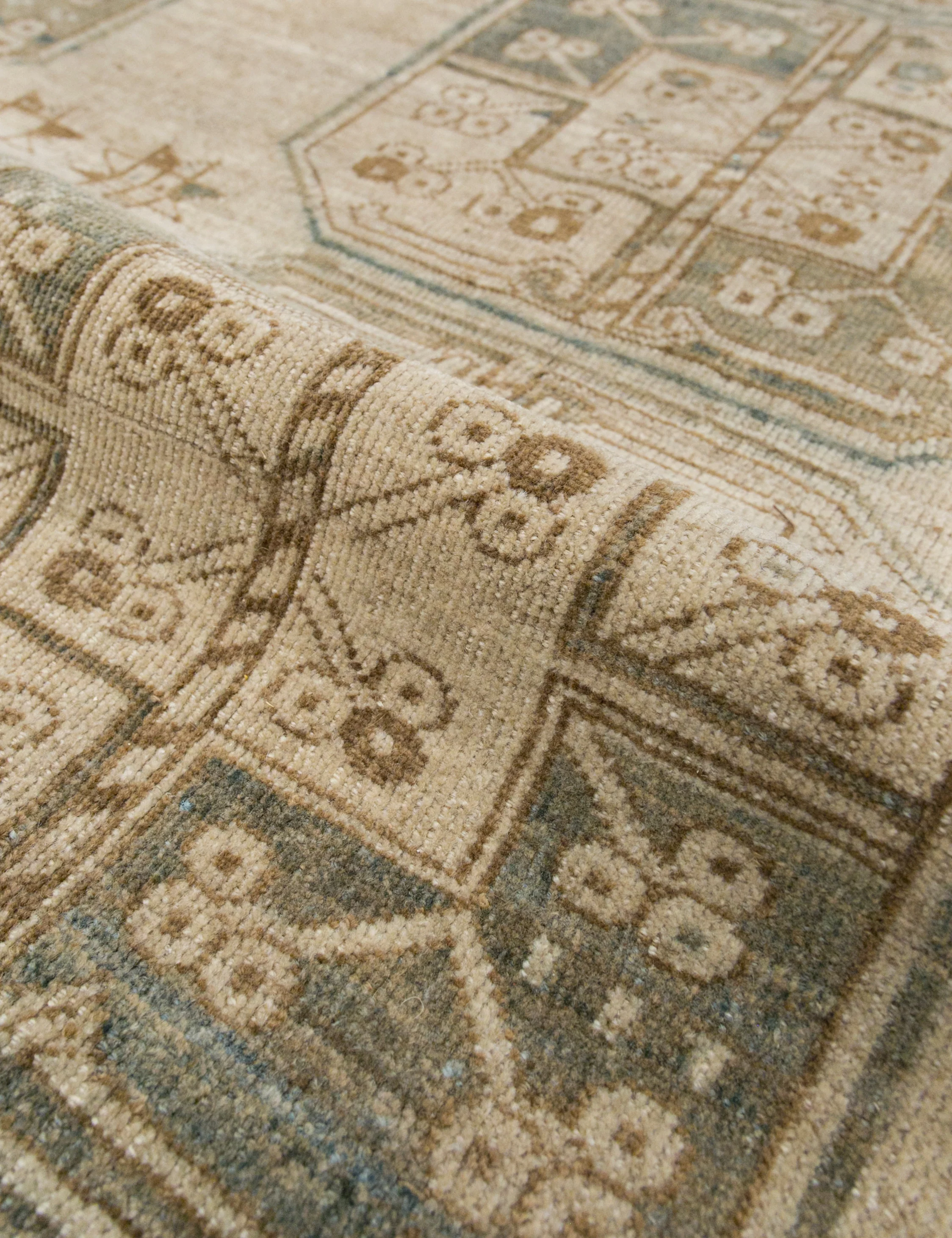 Vintage Turkish Hand-Knotted Wool Rug No. 388, 7'10" x 10'10" - Image 3