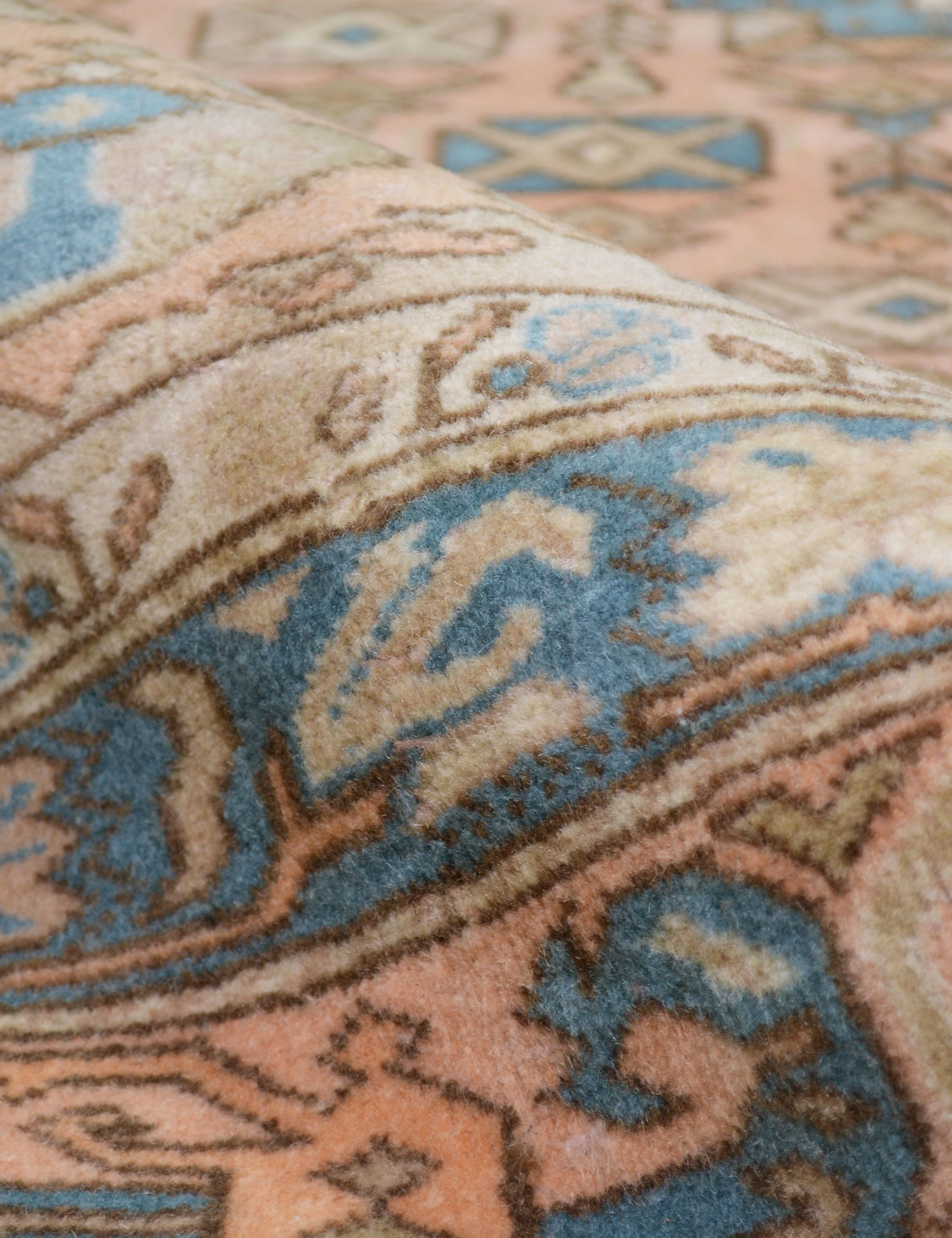 Vintage Turkish Hand-Knotted Wool Rug No. 419, 6'6" x 8'10" - Image 3