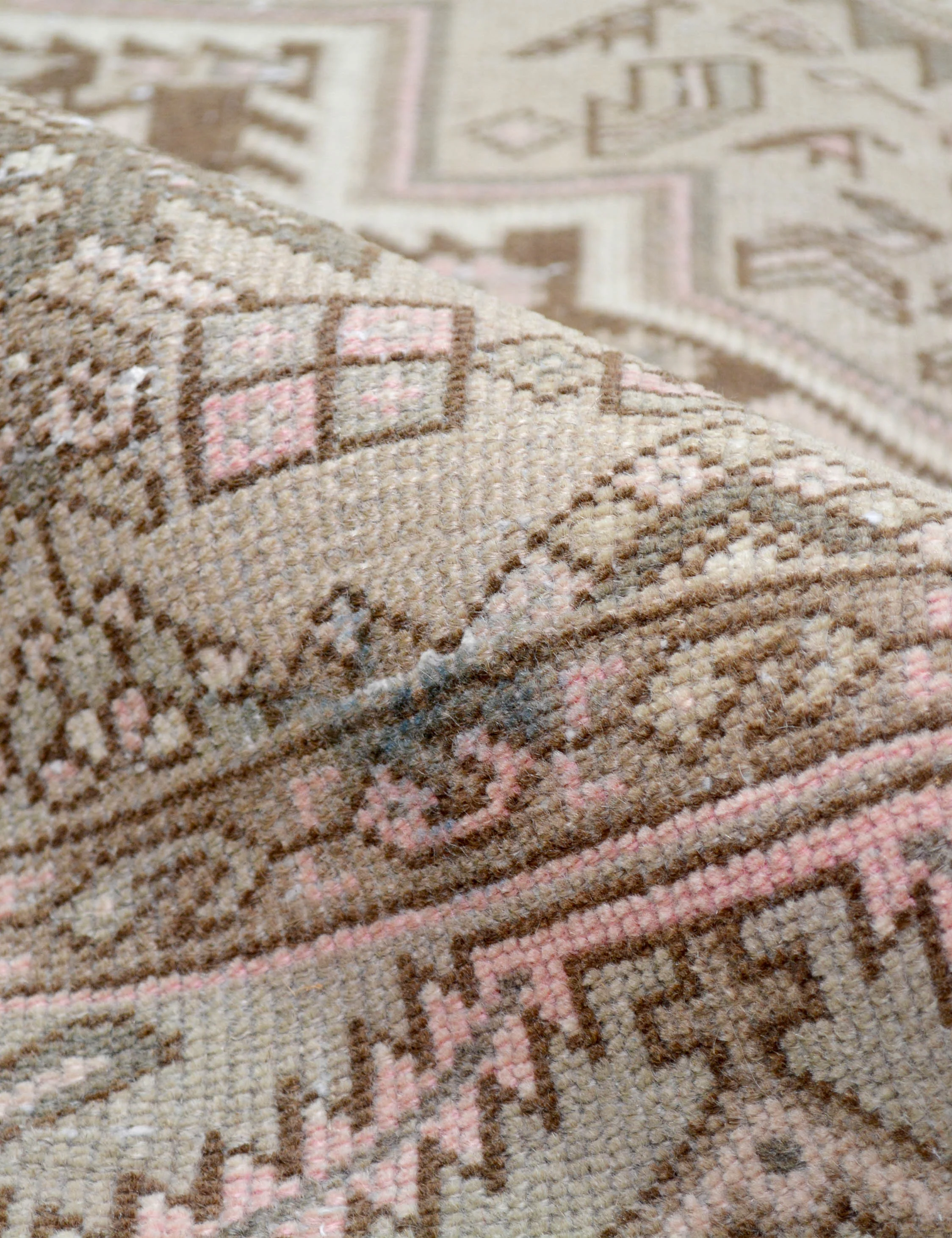 Vintage Turkish Hand-Knotted Wool Rug No. 430, 4'1" x 6'9" - Image 3