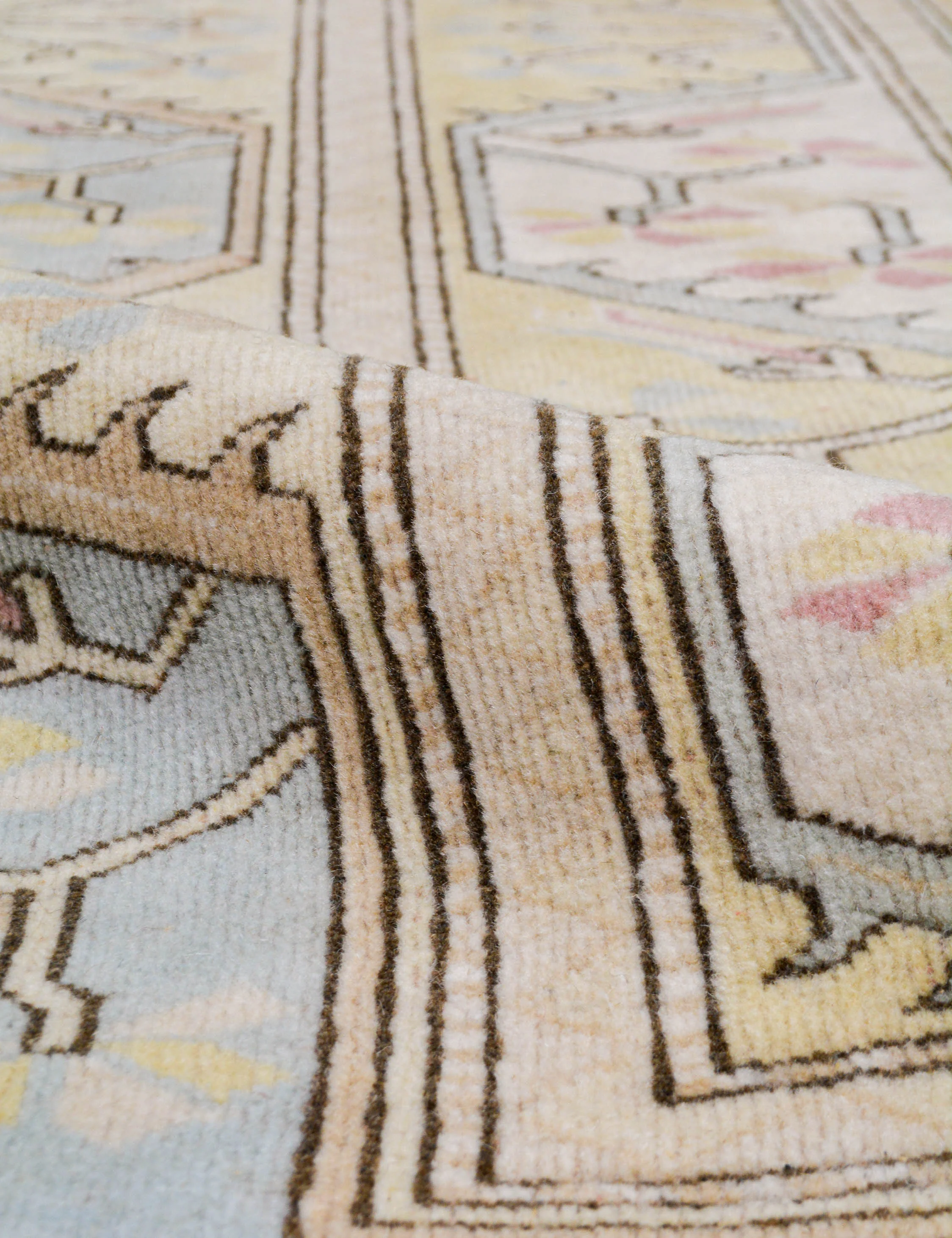 Vintage Turkish Hand-Knotted Wool Rug No. 492, 6' 7" x 9' 1" - Image 2