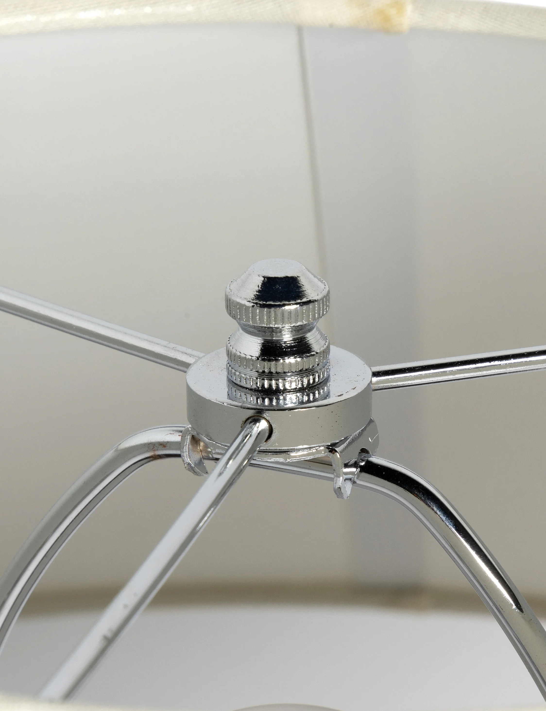 Zandra Table Lamp - Image 4
